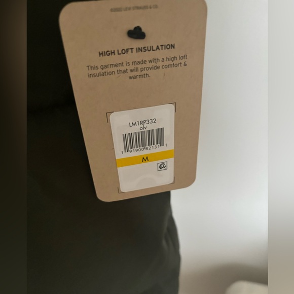 Levis long hooded puffer parka brand new with tag size medium - Picture 12 of 12